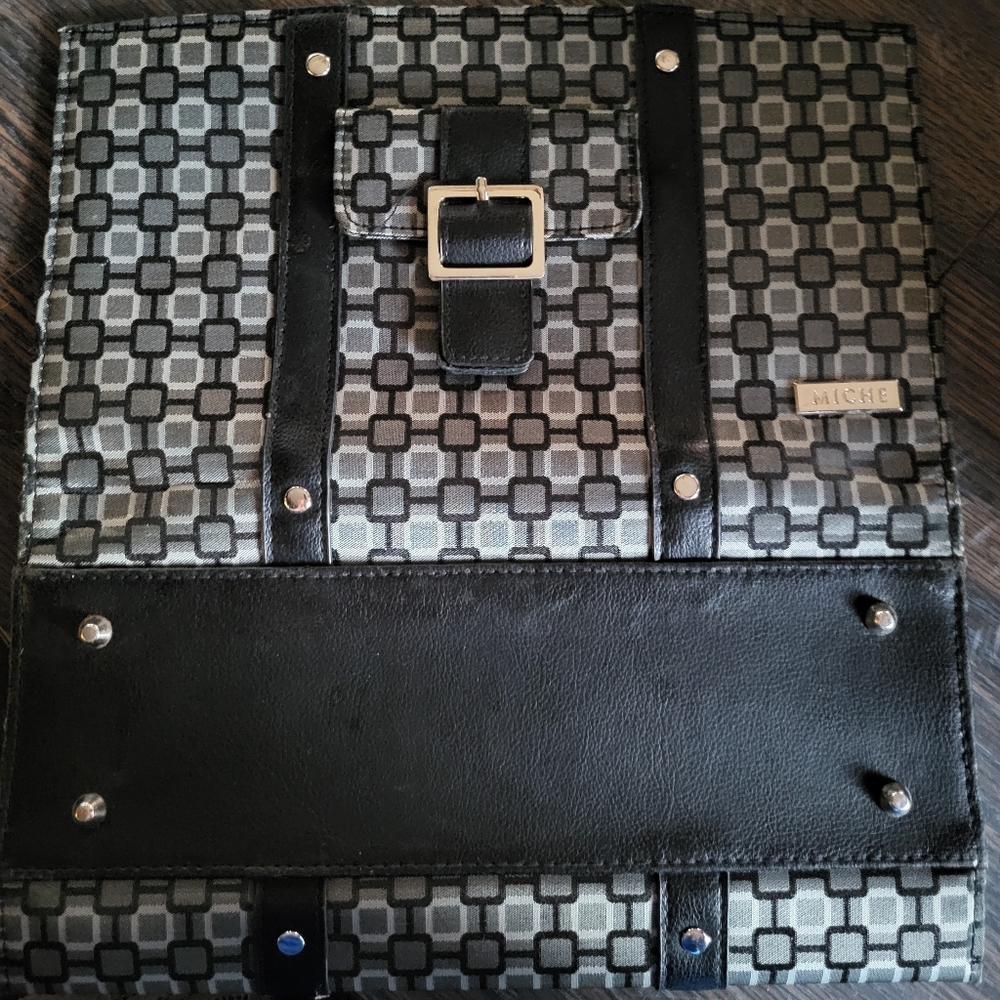 Miche Handbag and Shells - Picture 10 of 14